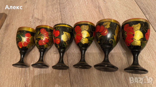 Хохлома, комплект дървени чаши на столче., снимка 2 - Антикварни и старинни предмети - 53220963