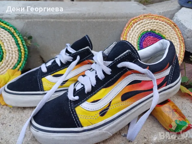 Vans оригинални кецове с пламъци , снимка 6 - Кецове - 47465087