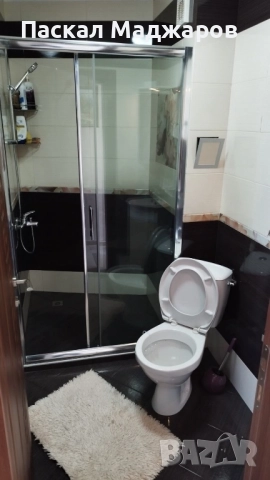 Триетажна жилищна сграда с дворно място и лятна кухня, снимка 7 - Къщи - 51545415