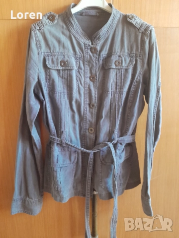 Дамско сиво сако с коланче