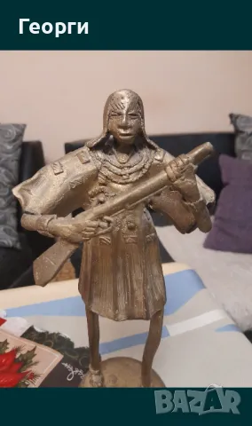 Бронзова статуетка-5