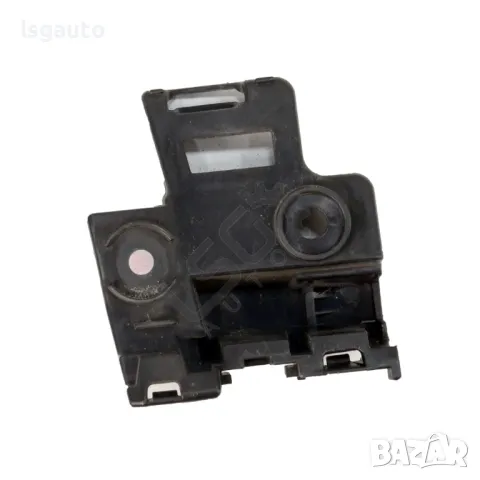 Десен държач задна броня Volkswagen Golf VI 2008-2016 ID: 141796, снимка 2 - Части - 48796506