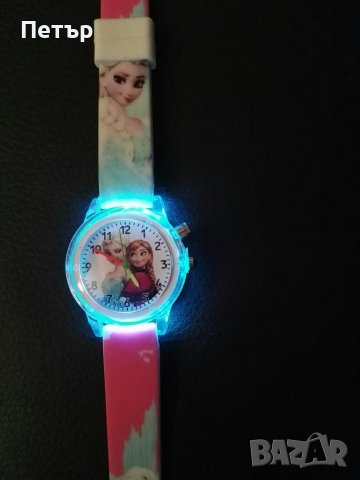 Светещ детски часовник Елза и Анна, замръзналото кралство, frozen, фрозен 