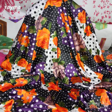 Италиански еластичен сатен принт точки и цветя, снимка 7 - Платове и дамаски - 50431475