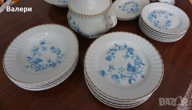 Сервиз за хранене-порцелан със златен кант, български-26 части, снимка 5 - Сервизи - 52910608