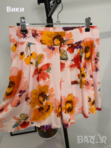 Дамски къси панталони в размер М, снимка 16 - Къси панталони и бермуди - 44867071