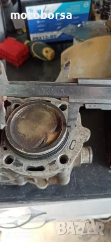 цилиндър и бутало Piaggio Beverly 250, снимка 4 - Мотоциклети и мототехника - 47917038