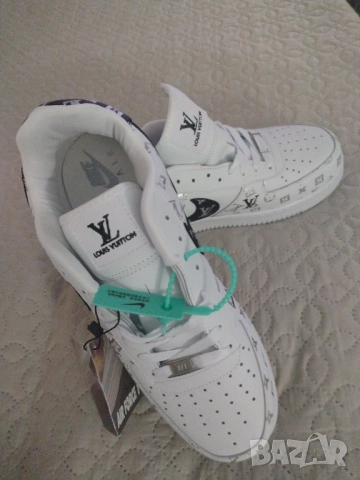 Продавам маратонки 