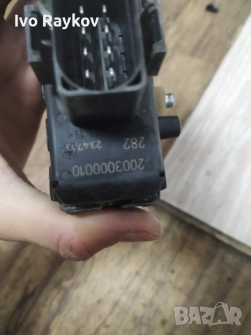 Моторче за стъклоповдигач, ляво задно, AUDI A6 C5 4B, 0130821784, снимка 3 - Части - 52321649