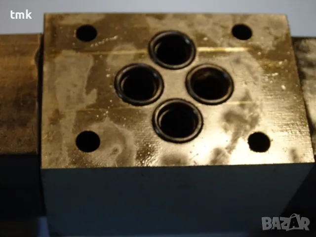 Хидравличен разпределител "Хидравлика" тип РХ 06011 320Bar 24VDC hidraulic solenoid valve, снимка 6 - Резервни части за машини - 48691782