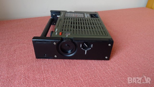 Vintage Sony ICF-111L   AM/FM Radio, 1970's  Japan, снимка 14 - Радиокасетофони, транзистори - 33036844