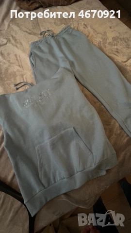 Дамски костюм от полар в син цвят, яке овърсайз, панталон размер S-M, снимка 2 - Спортни екипи - 52679939