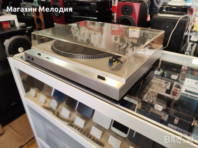 Много рядък грамофон C.E.C. ST 130 В отлично техническо и визуално състояние., снимка 4 - Грамофони - 51768774