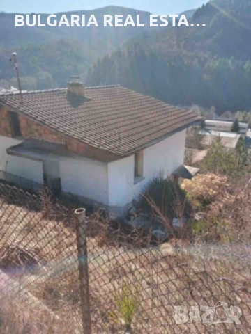 Продавам къща