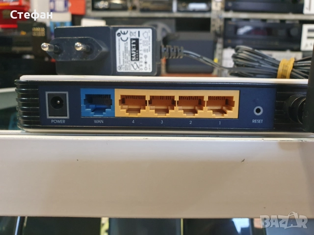 Рутер TP-Link TL-WR740N lite В отлично техническо и визуално състояние., снимка 6 - Рутери - 51960483