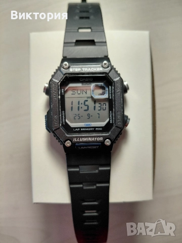 Часовник Casio с крачкомер и Bluetooth 