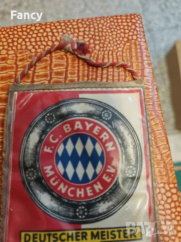 Старо флакче на F.C.Bayern Munchen, снимка 3 - Фен артикули - 47694965