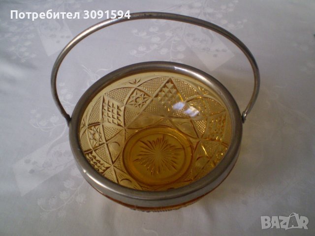 Винтидж Кристална бонбониера Арт деко метал оригинално стъкло цвят карамел
