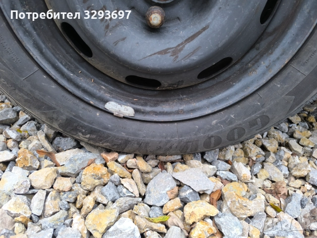Продавам джанти с гуми 195 65 15 цола 4х108 , снимка 6 - Гуми и джанти - 52675761