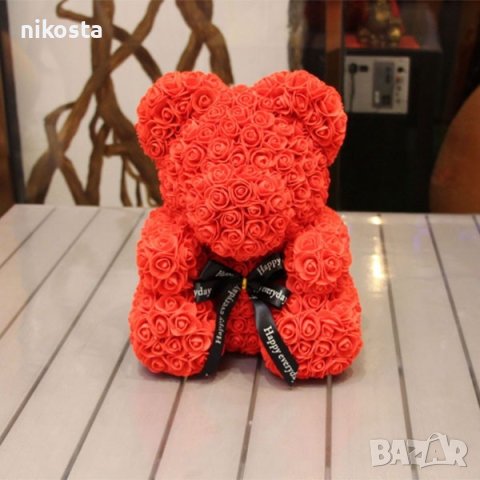 мече изработено от рози