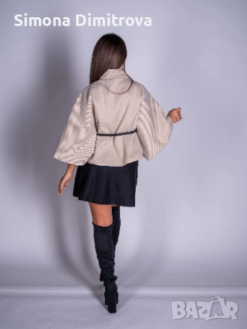 Почно в два цвята , снимка 2 - Палта, манта - 52660386