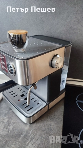 80лв. Кафемашина Cecotec Power Espresso 20bar перфектно еспресо кафе крема цедка , снимка 10 - Кафемашини - 51904219