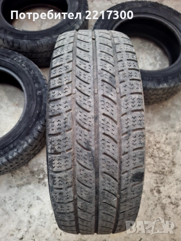 Продавам зимни гуми 4 бр. 215/65/16