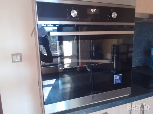 Elektrolux фурна за вграждане, снимка 2 - Печки, фурни - 48086405