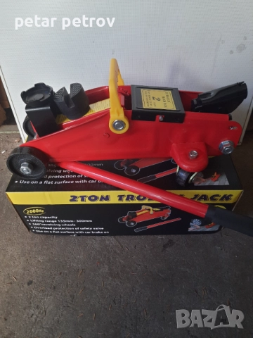 Хидравличен крик 2т., снимка 2 - Аксесоари и консумативи - 52752624