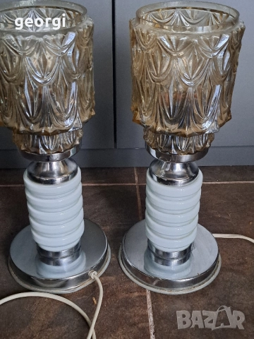 две български нощни лампи