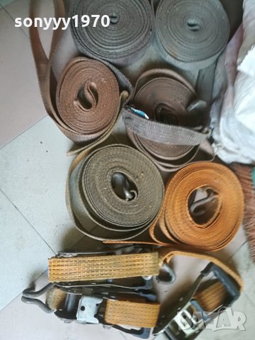 колани и тресчотки по 15лв броя