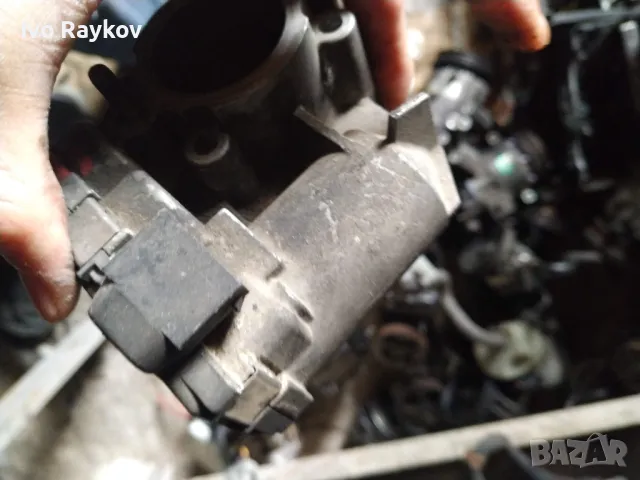 Дроселова клапа за Opel Corsa 1.0, снимка 3 - Части - 49171727