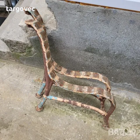 Чугунени крака за пейка