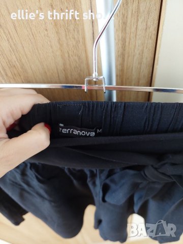 Terranova дамски черни къси панталони с колан в размер М, снимка 4 - Къси панталони и бермуди - 37173693