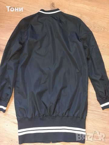 Дамско спортно яке, снимка 2 - Якета - 34811329