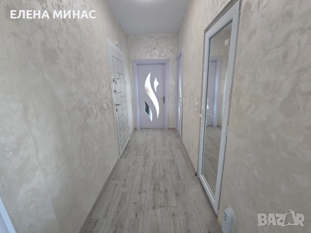 Чудесен Тристаен Апартамент - кв. Тракия на Централен Булевард, снимка 4 - Апартаменти - 52072546