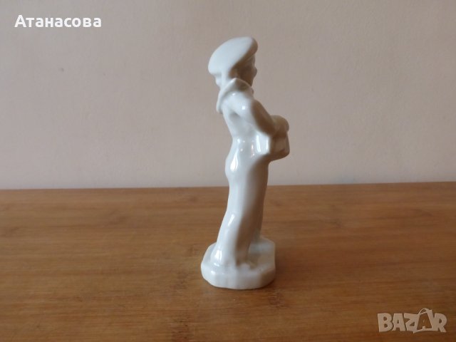 Руска порцеланова фигура "Момче с хармоника" 1970 г статуетка, снимка 5 - Статуетки - 43781471