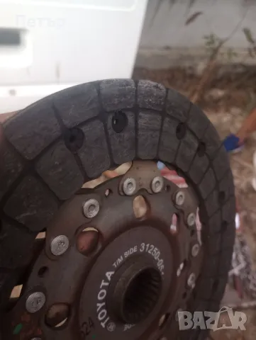 Демферен маховик комплект съединител Тойота Авенсис рав 4 корола аурис 13450-0R010 , снимка 2 - Части - 47296291