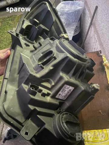 Десен фар Mercedes Sprinter W906 Facelift, снимка 4 - Части - 49071757