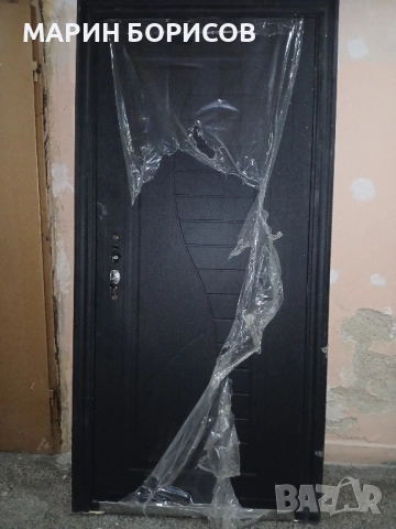 ПРОДАВАМ ВХОДНА ВРАТА , снимка 4 - Входни врати - 52343484