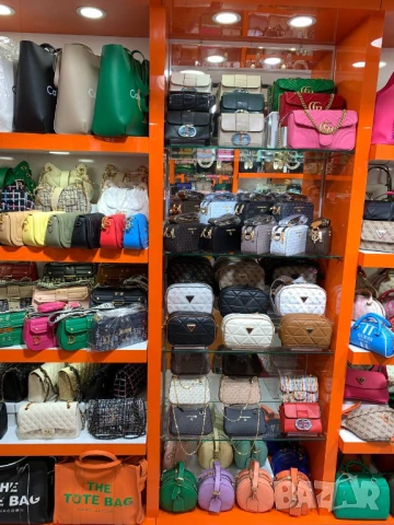 чанти guess jaquemuss chanel louis vuitton versace, снимка 3 - Чанти - 51427558