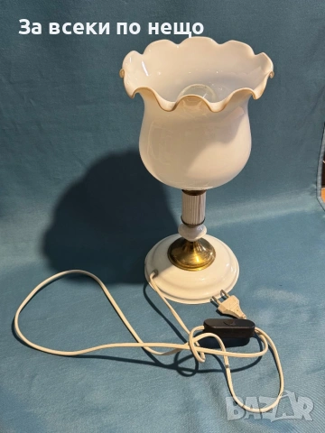 Стара нощна лампа , снимка 2 - Настолни лампи - 53290627