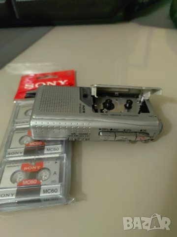 Aiwa TRM-330 Диктофон с подарък три касети Sony, снимка 4 - Радиокасетофони, транзистори - 43860432