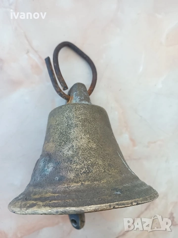 Голяма бронзова камбана, снимка 7 - Антикварни и старинни предмети - 53593370