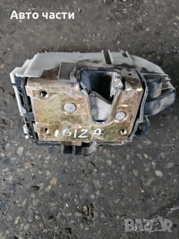 Volkswagen Polo 1999-2003 6N2 Механизъм за заключване на предната врата OSF за водача 1HS862154 , снимка 2 - Части - 51180230