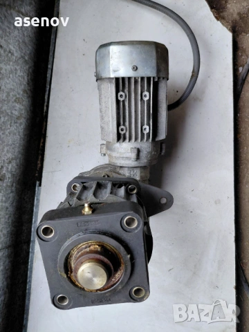 червячен редуктор, снимка 3 - Електродвигатели - 53275492