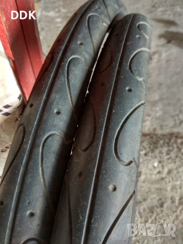 Гуми Вии Рубер за градско колело 26/1,90,с борд, снимка 2 - Части за велосипеди - 51729591