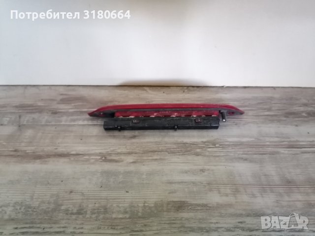 трети стоп форд фокус, снимка 2 - Части - 43272139