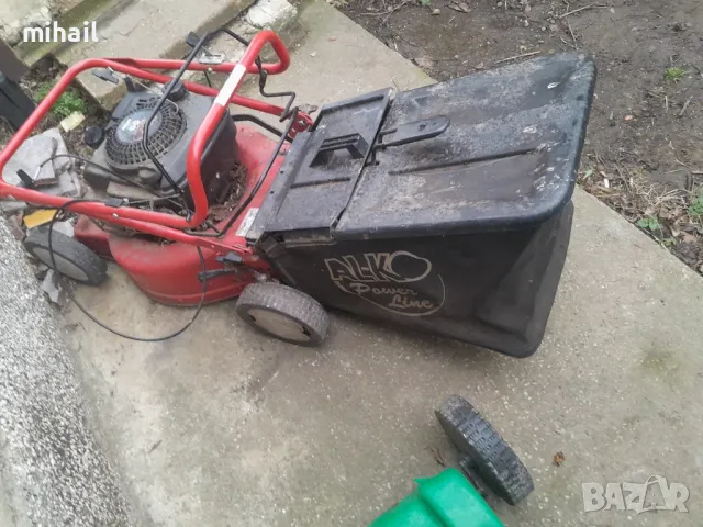 на части косачка с двигател Briggs & Stratton Vertical Engine 5.5 HP Quantum, снимка 2 - Градинска техника - 49055520