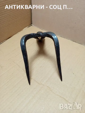 Соц Стар Ръчно Кован Инструмент За Копаене., снимка 3 - Антикварни и старинни предмети - 49328824